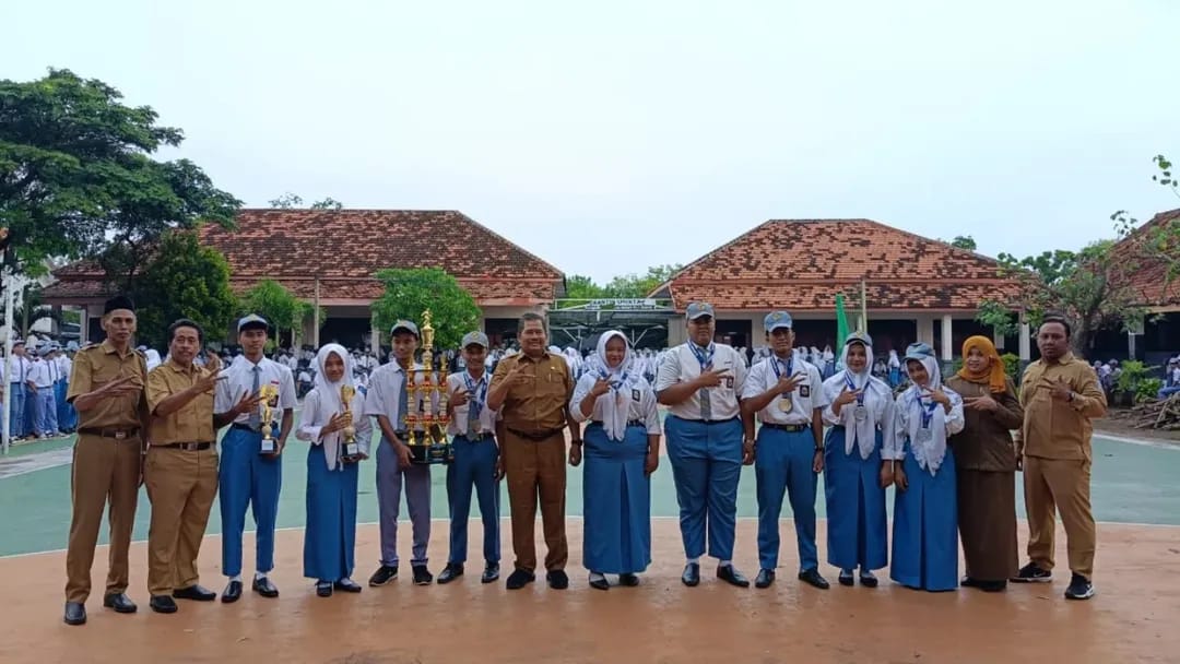 Upacara Bendera Awal Tahun 2026 SMKN 3 Bangkalan
